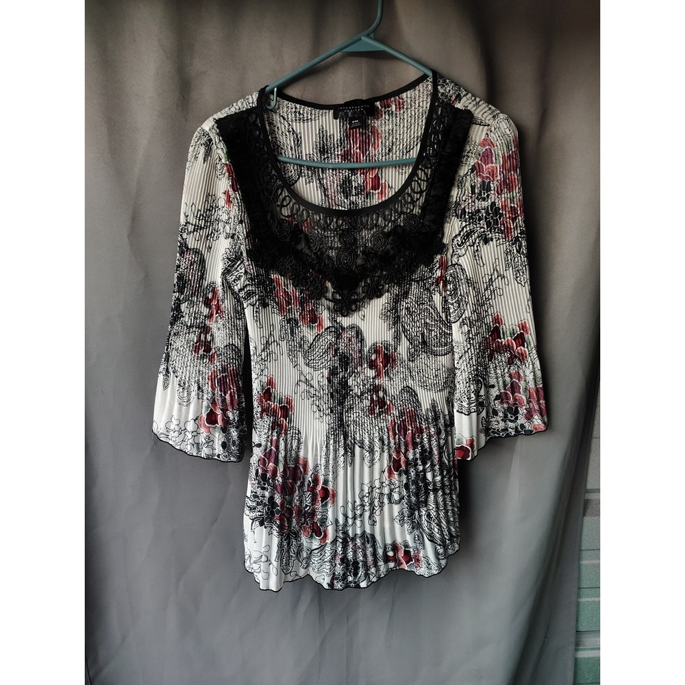 Investments Petites Floral Pleated Lace Neckline Blouse PM Red Black White